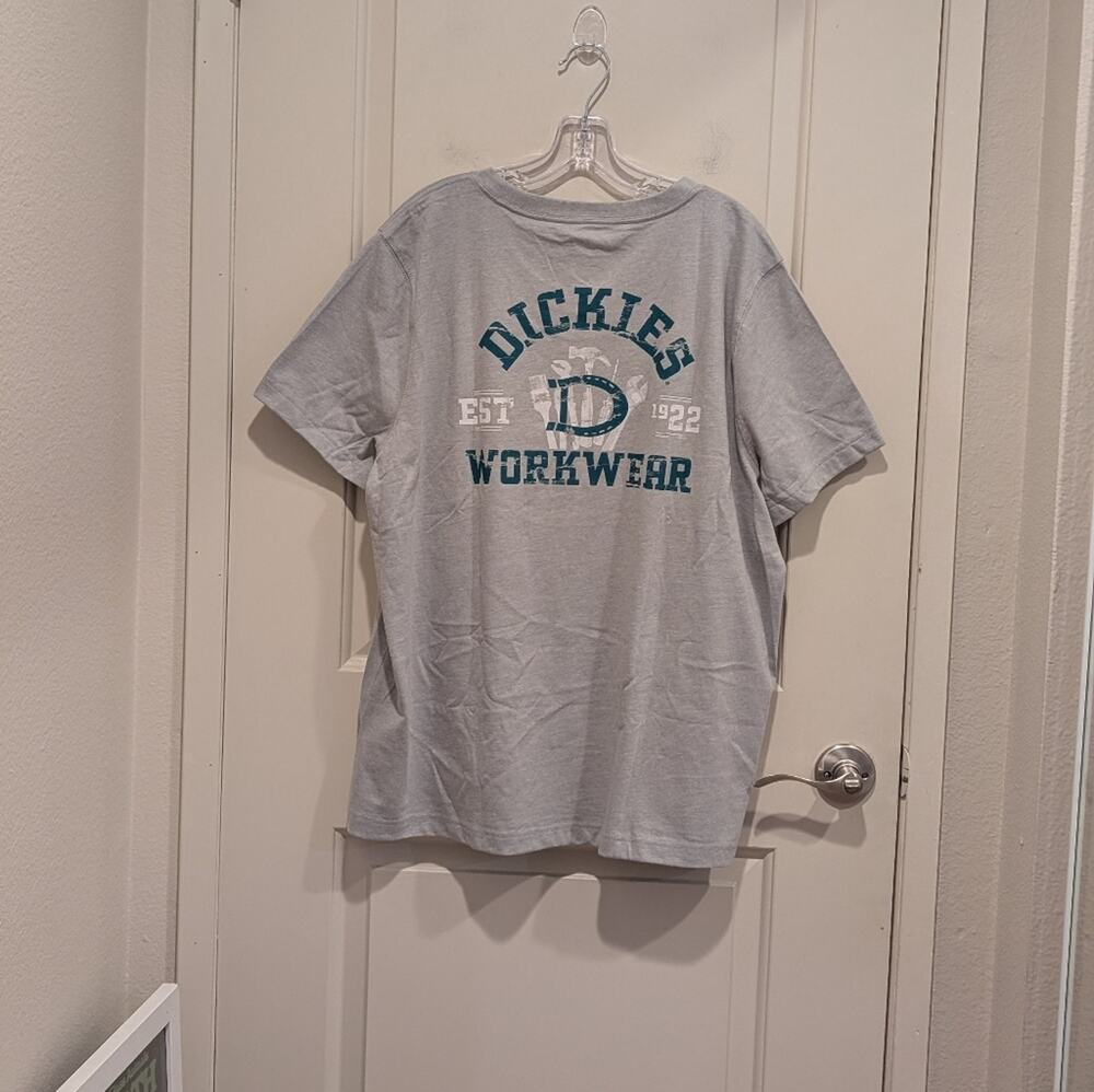 Women's Dickies Light Gray Tee with Teal and White Logo 2XL